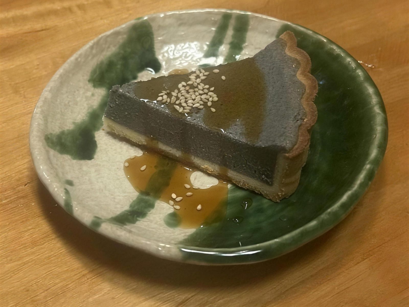 濃黒胡麻のチーズタルト