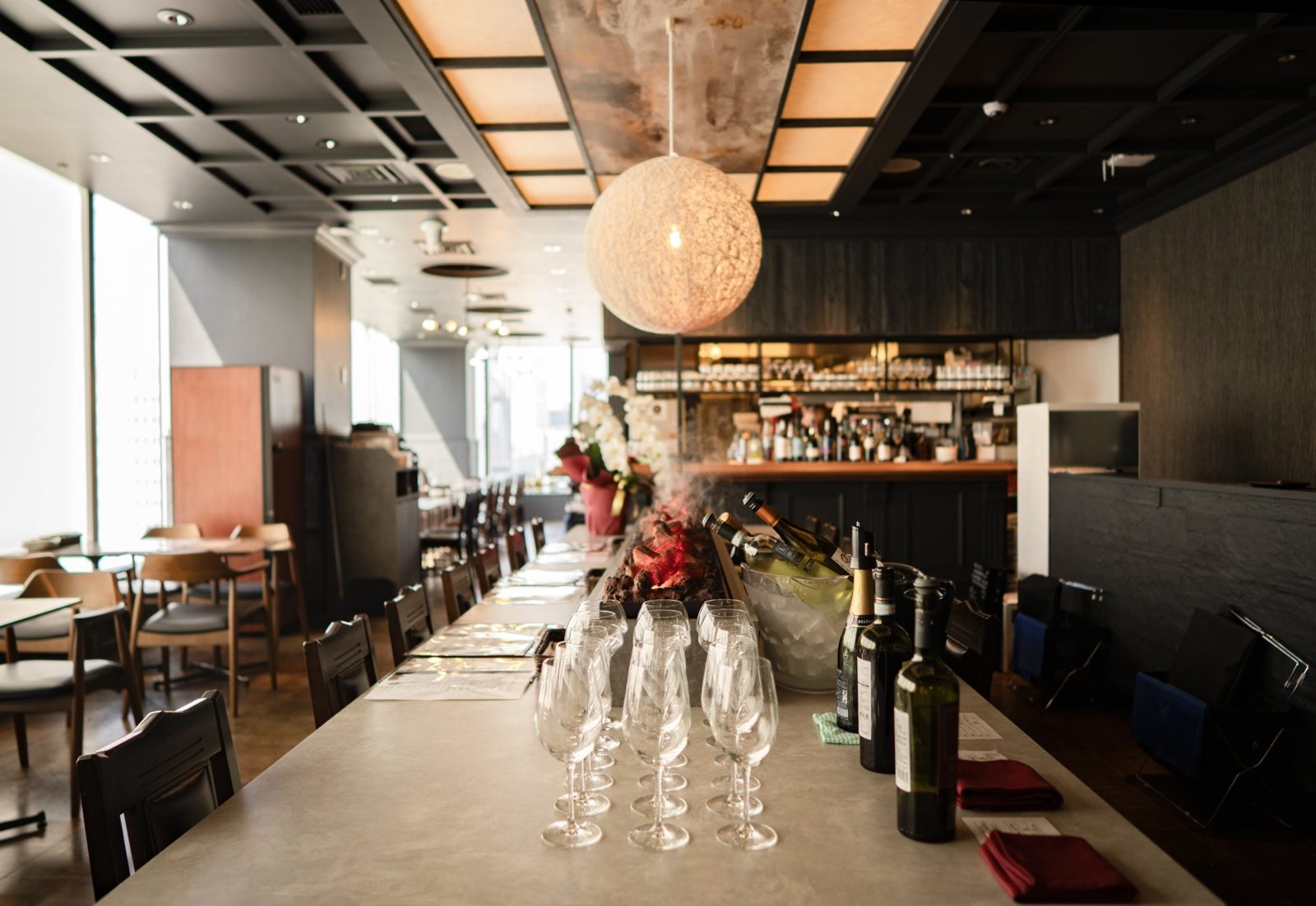 LaVASARA 銀座本店の店内