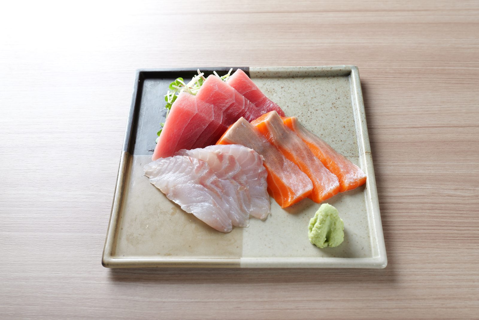 刺身盛り合わせ